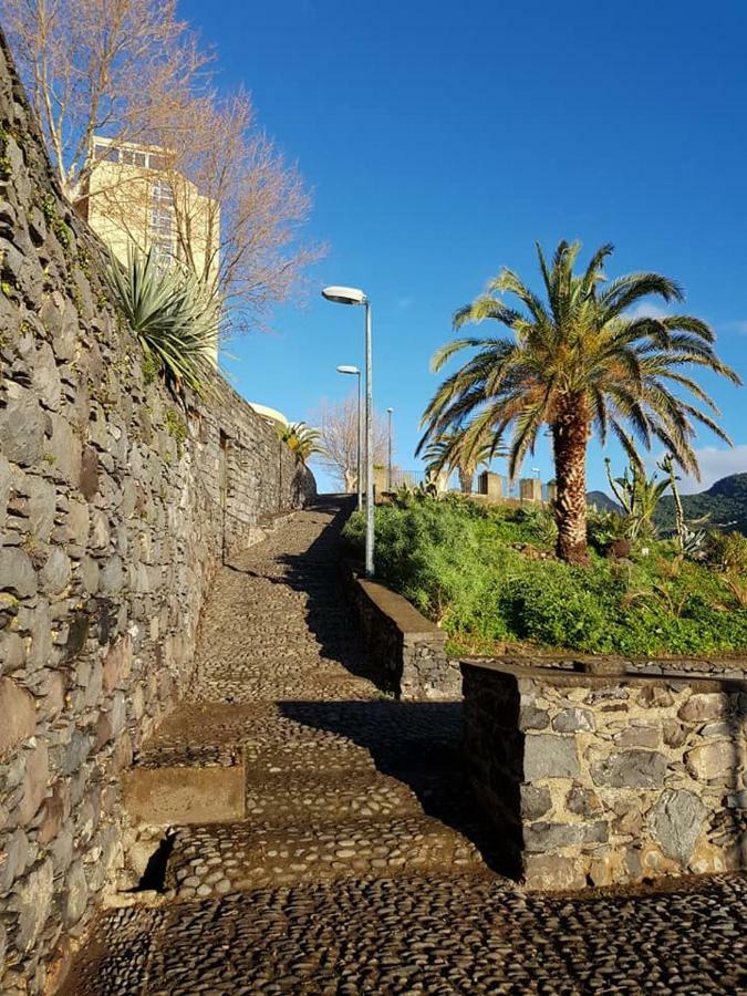 Appartement Portal Manuelino à Machico  Extérieur photo